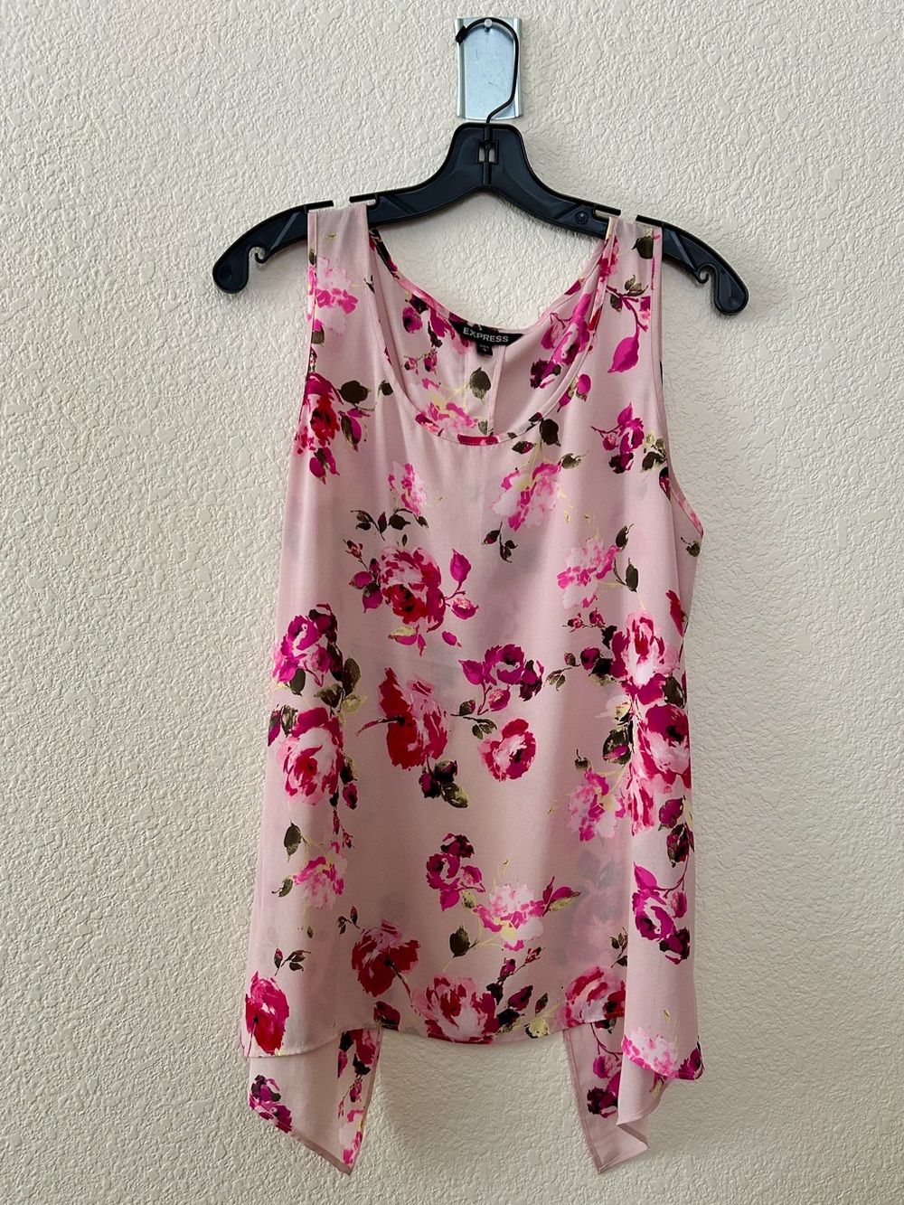 Express pink floral split open back tank top sz L Large